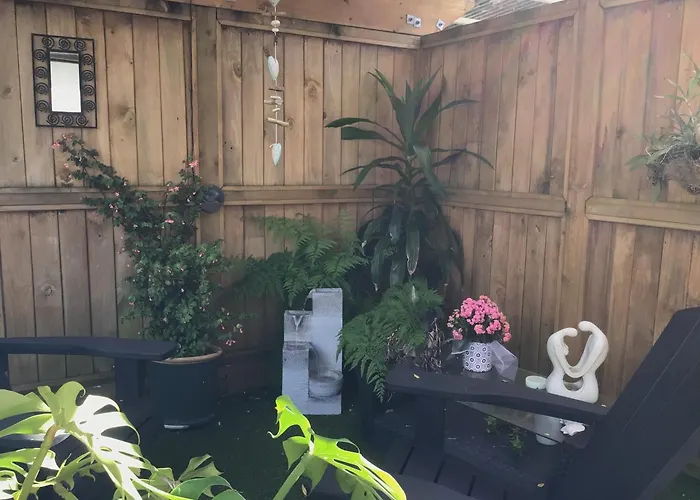 Secret Garden Guest Suite